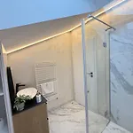 Cozy Aparthotel - Premium Suites And Studios